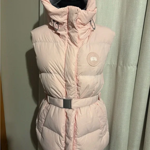 Canada Goose Rayla Vest in a pink quartz color size small - Picture 3 of 9